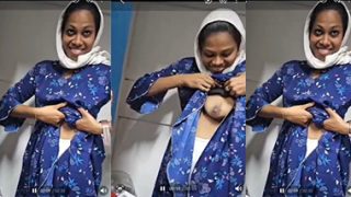 Indian Muslim Girl Show Big Boobs & Hard Fucking By BF